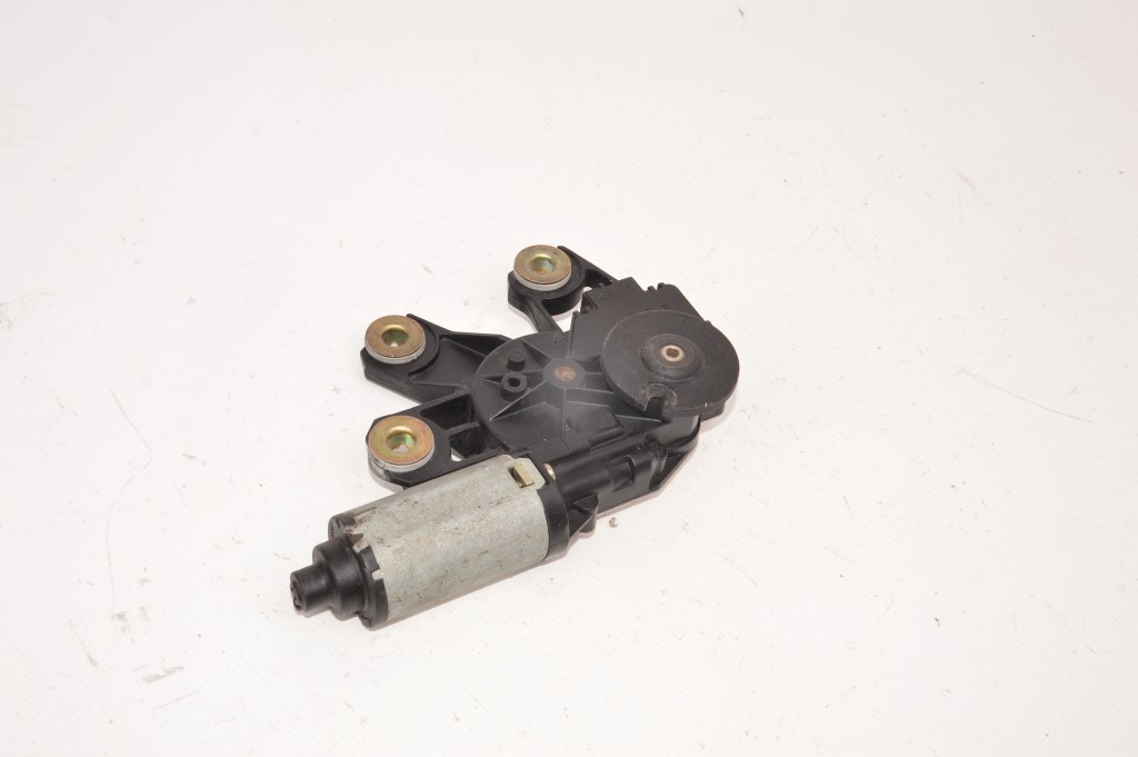 фото №1, Porsche cayenne двигун двірники задня