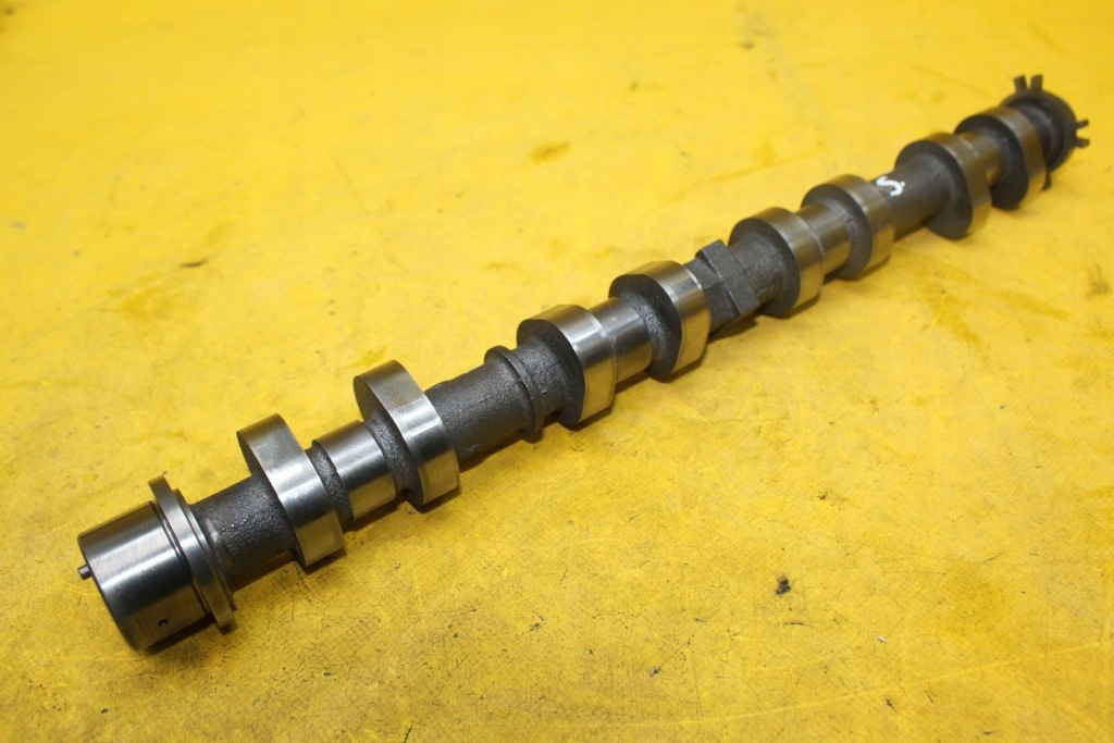 фото №1, Вал розподільного валу всмоктуючий pe01 mazda 3 2.0 b e01i