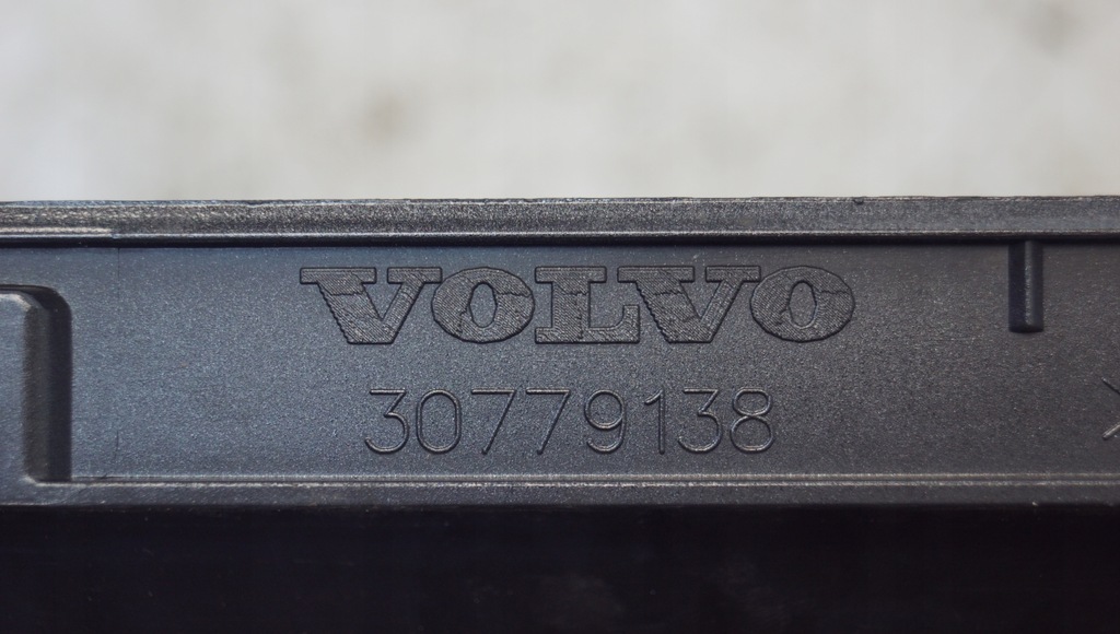 фото №12, Молдинг поріг ліва volvo c30 r-design 30779138