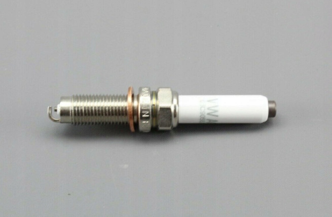 Купить Vw polo aw ignition spark plug 05c905626 оригинал