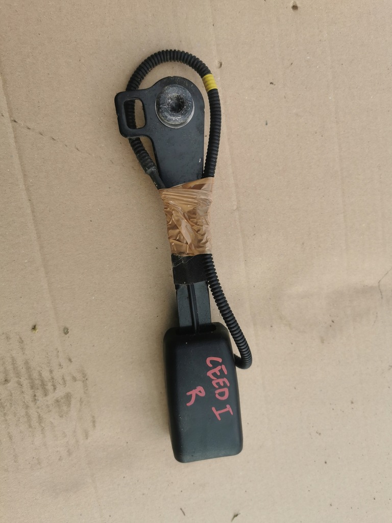 фото №1, Kia ceed i кліпса поперечина сидіння права правого