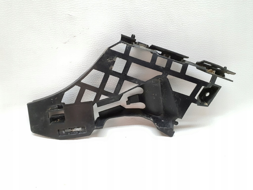 фото №1, Mercedes a-klasa w176 напрямна w бампер перед l