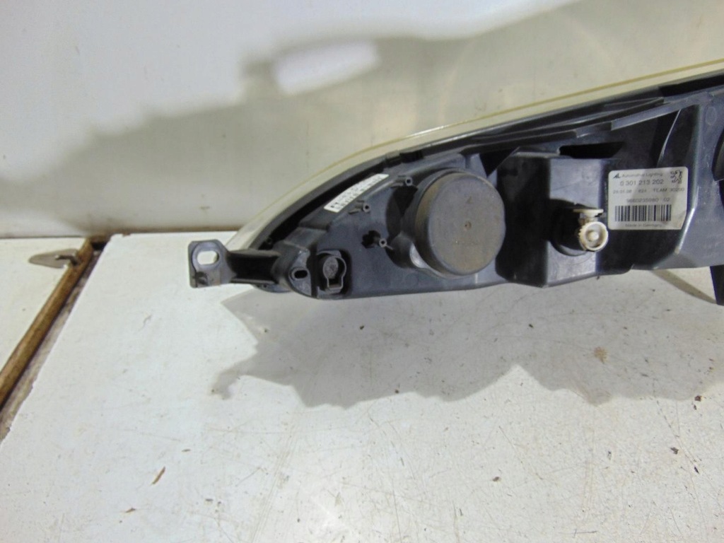 фото №7, Лампа права передня перед peugeot 407 9660235980