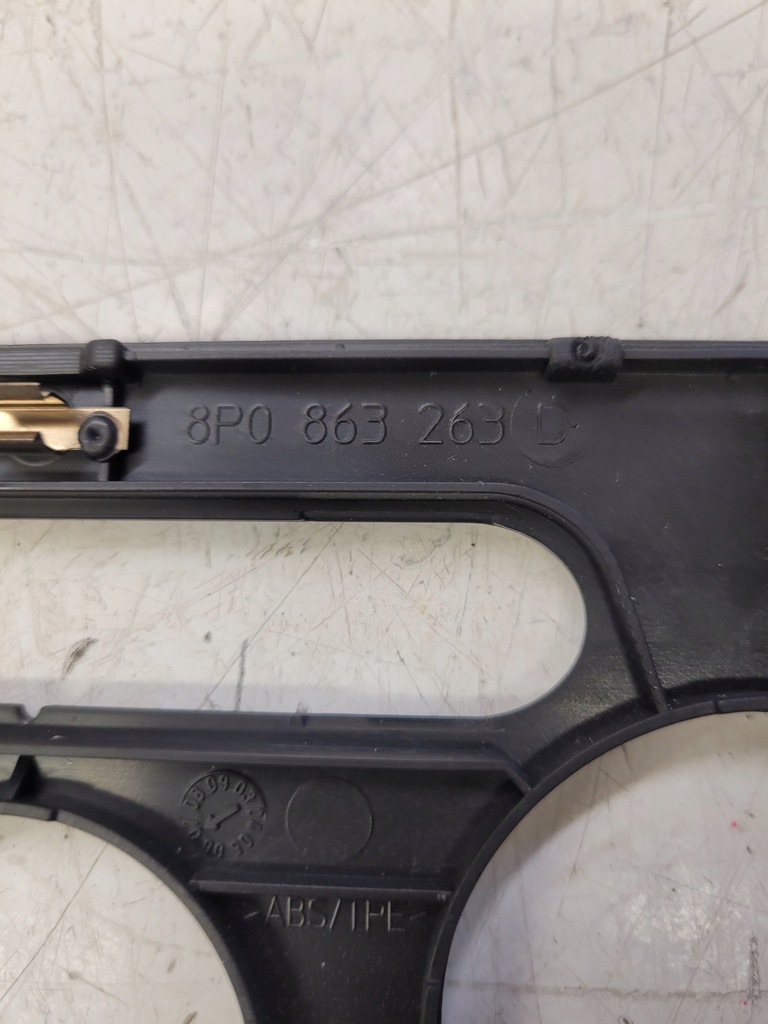 фото №6, Рамка панель консолі audi a3 8p 8p0863263d