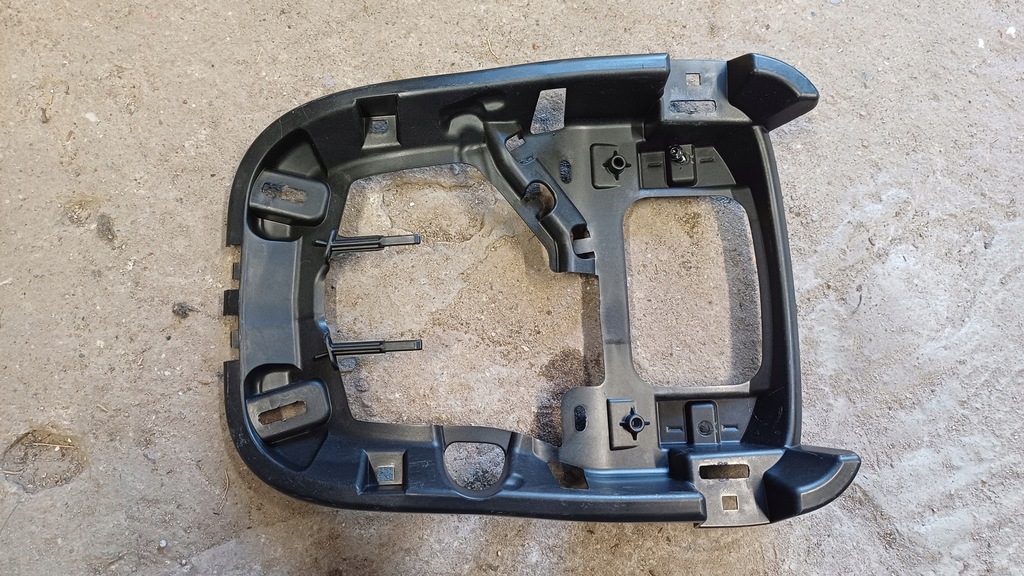 фото №1, Opel crossland кронштейн фонари потолочный 39088961