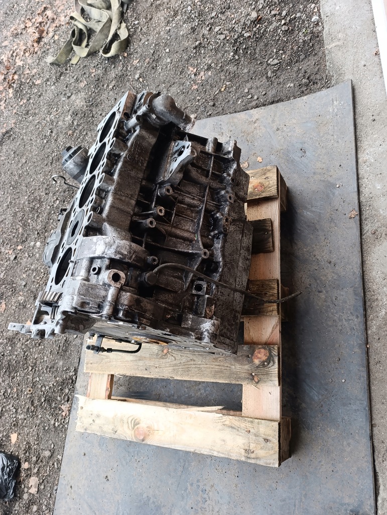 фото №10, Vw t5 2.5 tdi axd kompletny dół двигуна блок wał поршні колеса розподільного валу