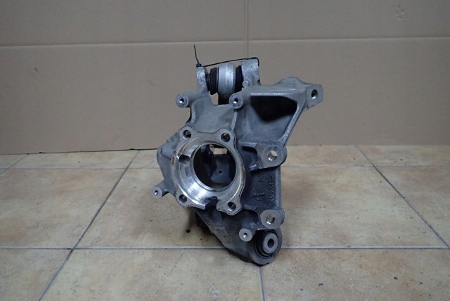 фото №1, Поворотный кулак рычаг правый задняя bmw x5 g05