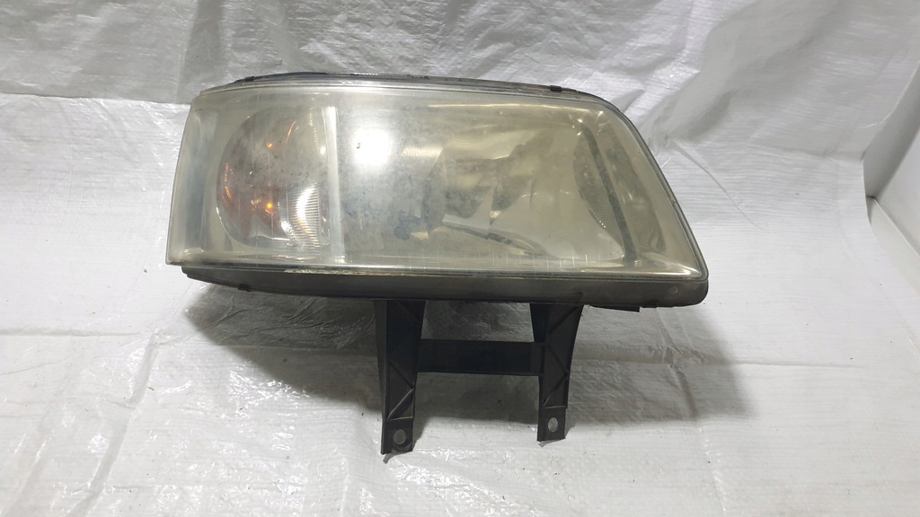 фото №1, Vw t5 лампа передняя правая перед направляющая