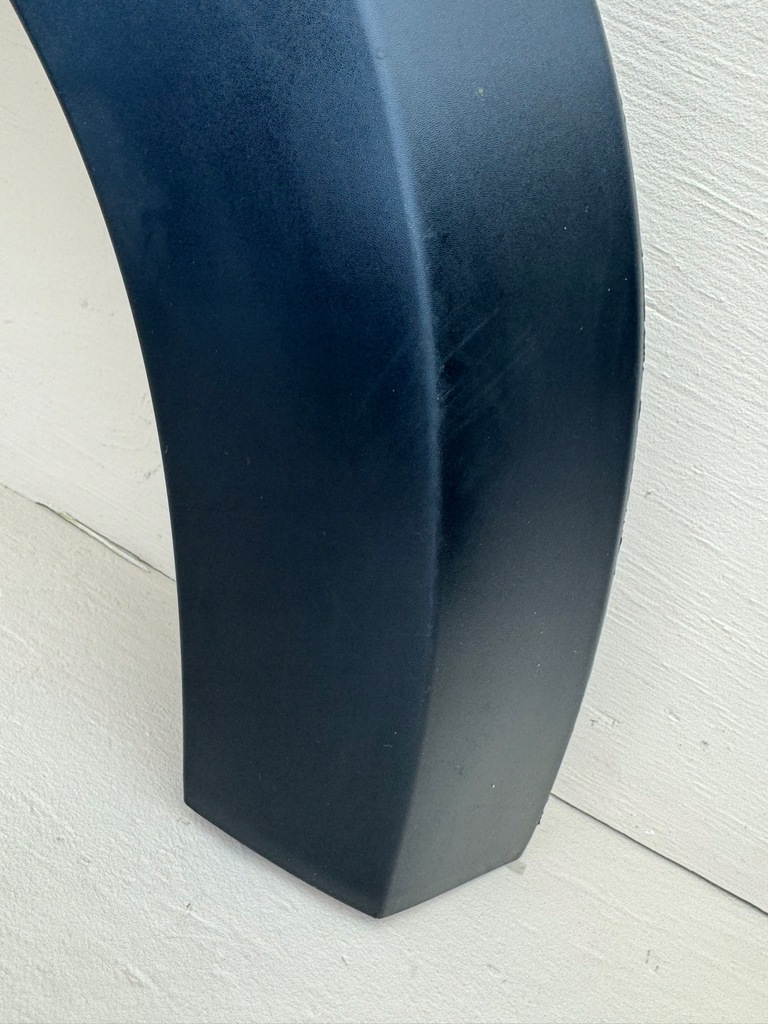 фото №7, Land rover defender l663 20r- молдинг крыла правый перед правая l8bm-16a074