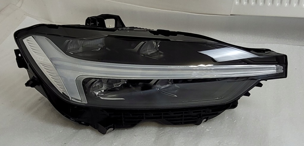 фото №1, Лампа права перед full led volvo xc60 ii lift 2022-