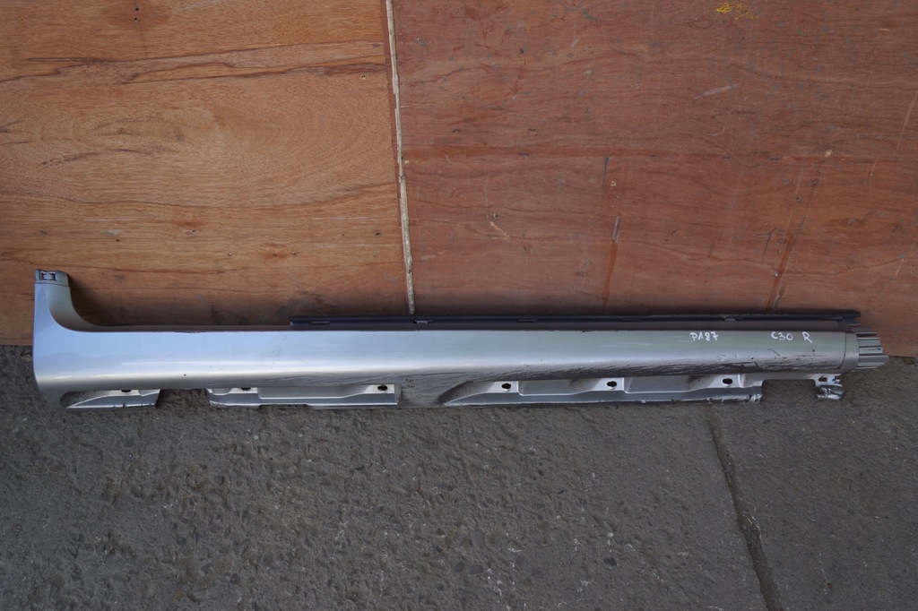 фото №2, Порог молдинг порог правая volvo c30 r-design