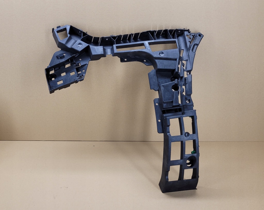 фото №16, Направляющая бампера правый задняя volvo xc90 2016- оригинальный номер 31407731