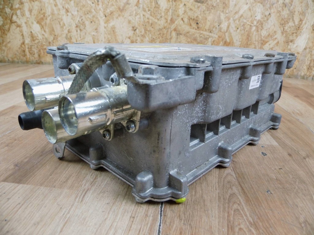 фото №8, Bmw 2 f45 блок управления аккумулятор инвертор преобразователь напряжения инвертор 8699722