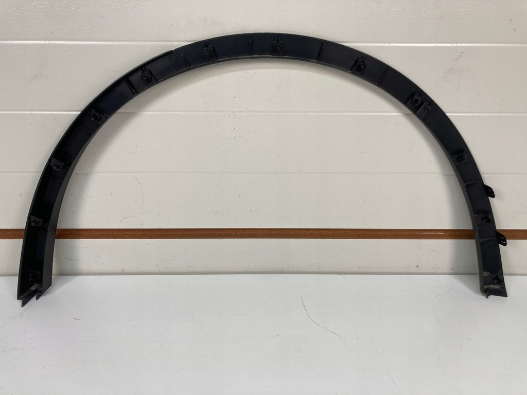 фото №5, Молдинг накладка крила правого заднього tesla y