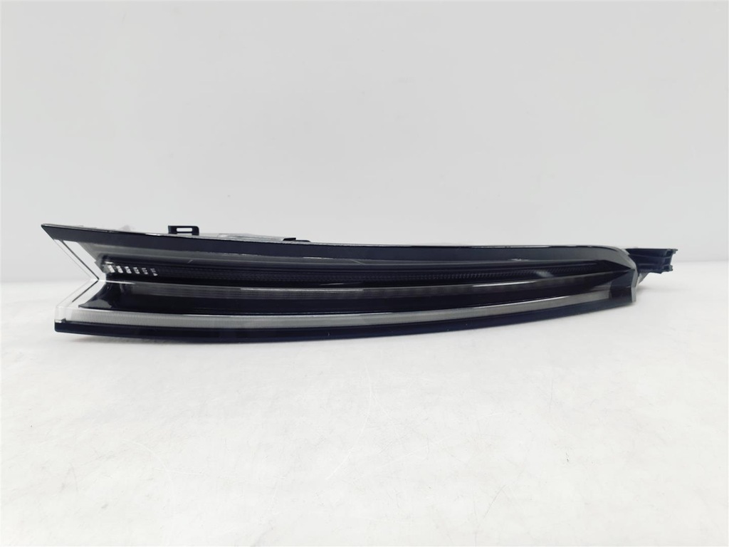 фото №12, Porsche taycan 9j1 19r+ лампа задня full led ory eu !!!