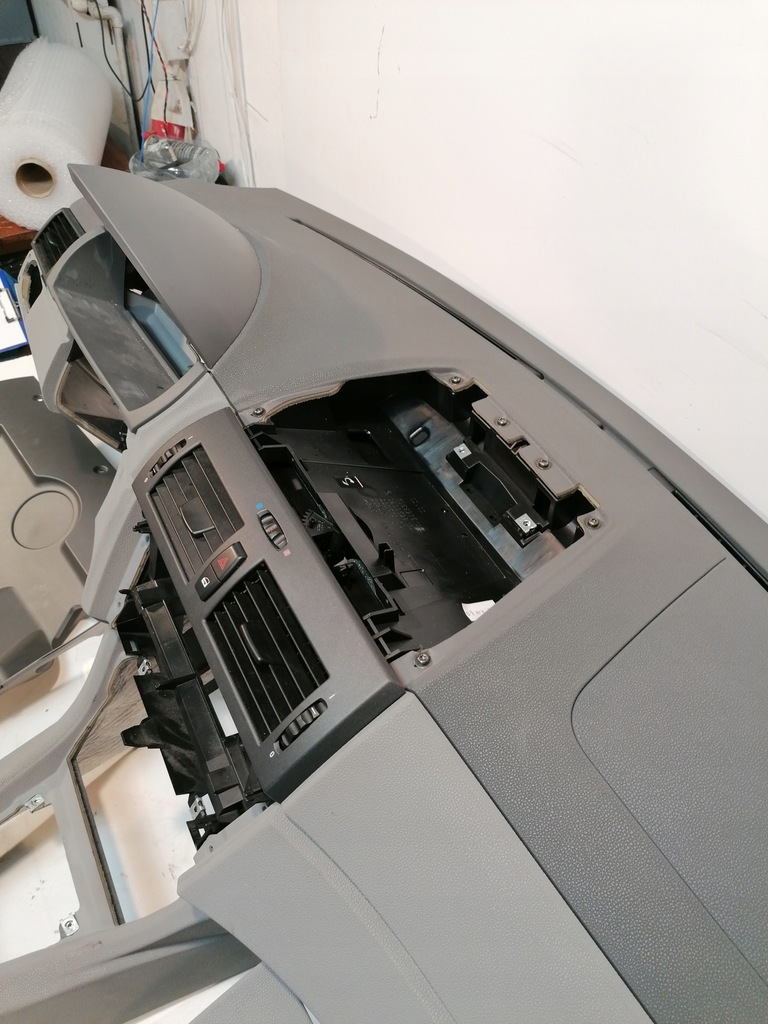 фото №12, Приборная панель приборная приборная панель europa bmw x3 e83 серая