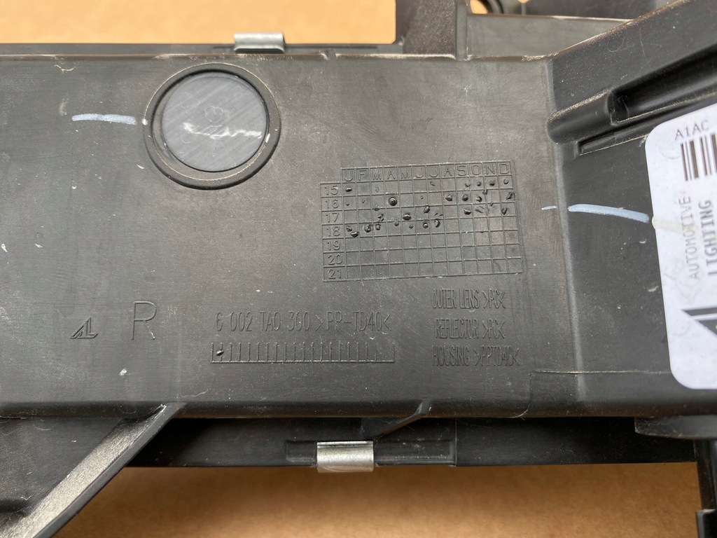 фото №9, Противотуманная фара правый + блок управления chevrolet camaro ss 6.2