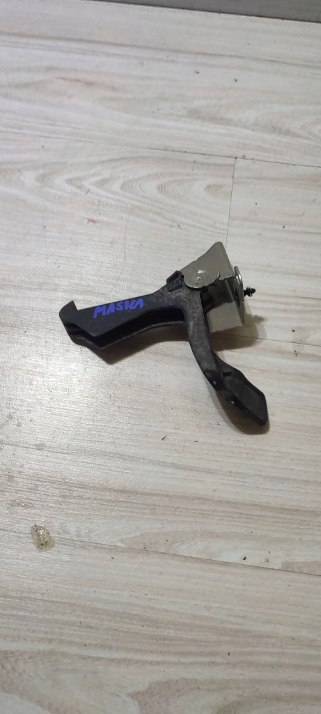 Купити Гак капота peugeot rifter