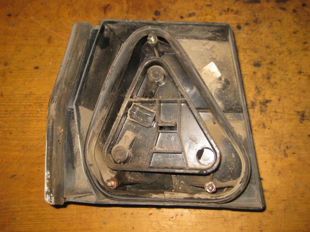 фото №4, Skoda favorit лампа задня права крила зовнішня