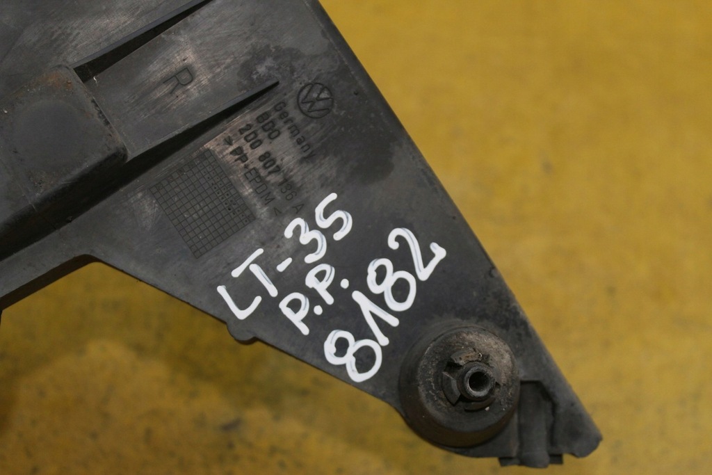 фото №10, Направляющая бампера правый перед vw lt 35 2d0807136a