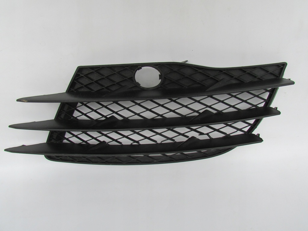 фото №1, Audi r8 решётка бампера левая 420807681