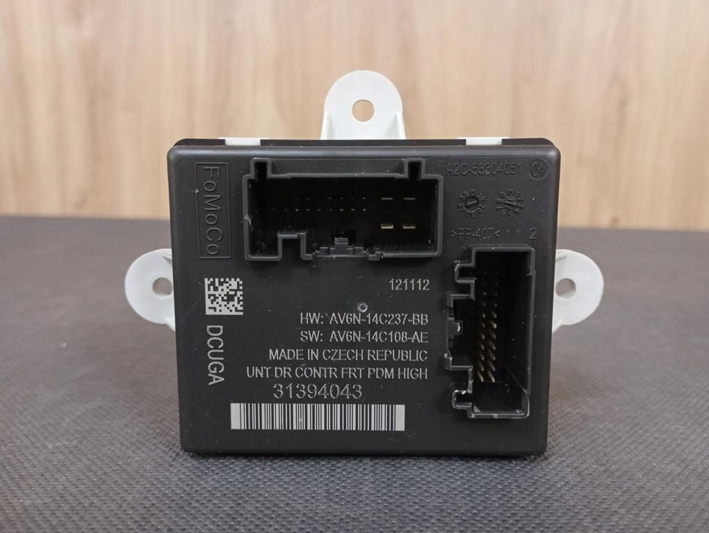 Купити Volvo v40 2 cross country модуль двері лівий перед передній 31394043