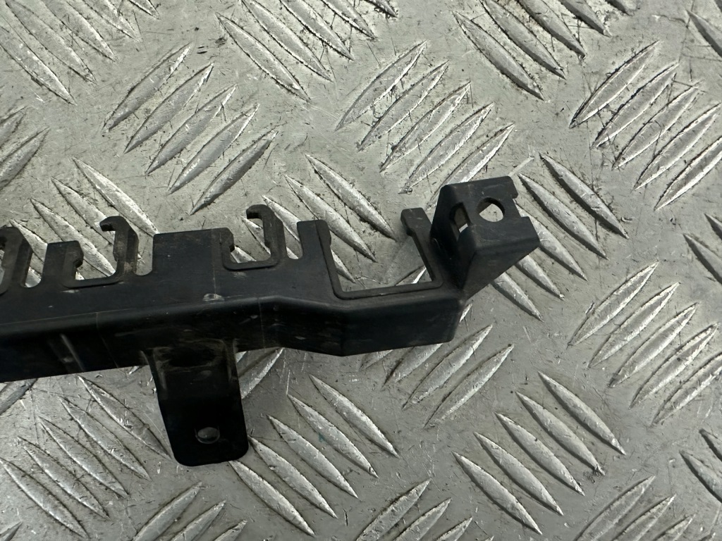 Купити Vw polo 6c кронштейн кронштейн трубопровід 6r0971845m