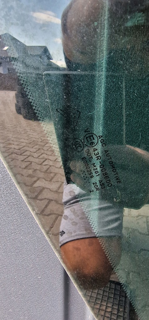 фото №8, Стекло правый задняя правая citroen ds3 кузовная