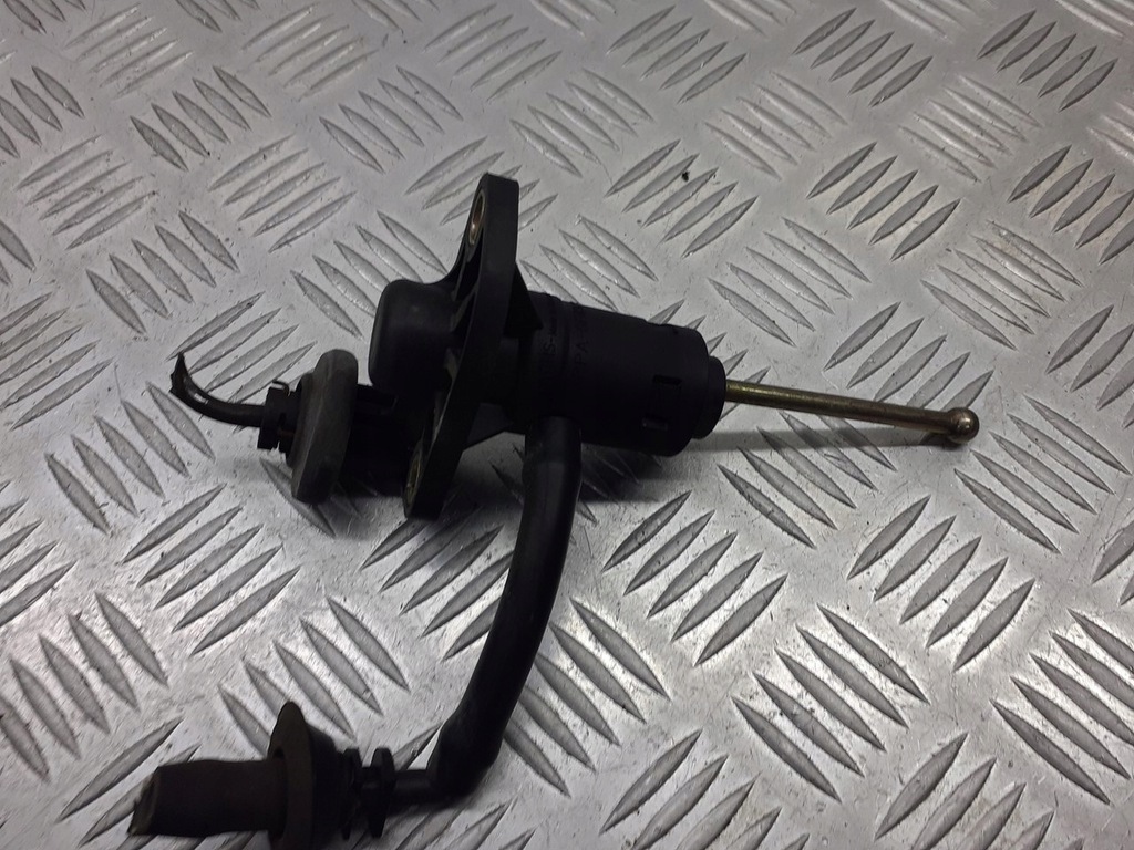 фото №1, Помпа зчеплення audi a4 b6 1.9 tdi 8e1721401s