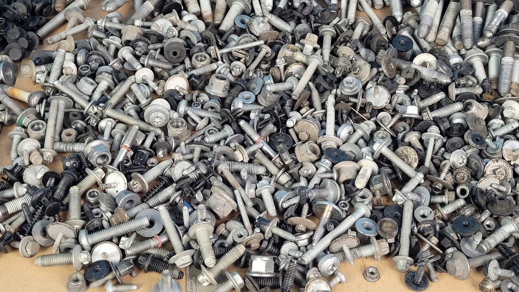 фото №12, Mercedes eqe w295 350+ 23r болты подвеска кузов салона комплект 19kg