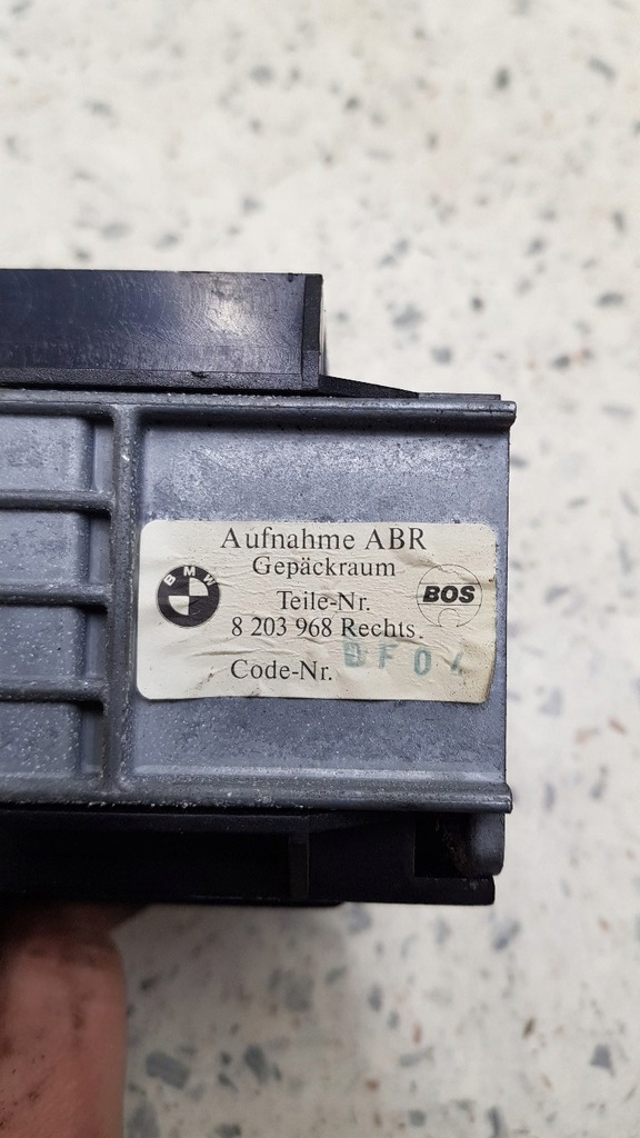 фото №6, Кронштейн шторка задня пара bmw e39 kombi