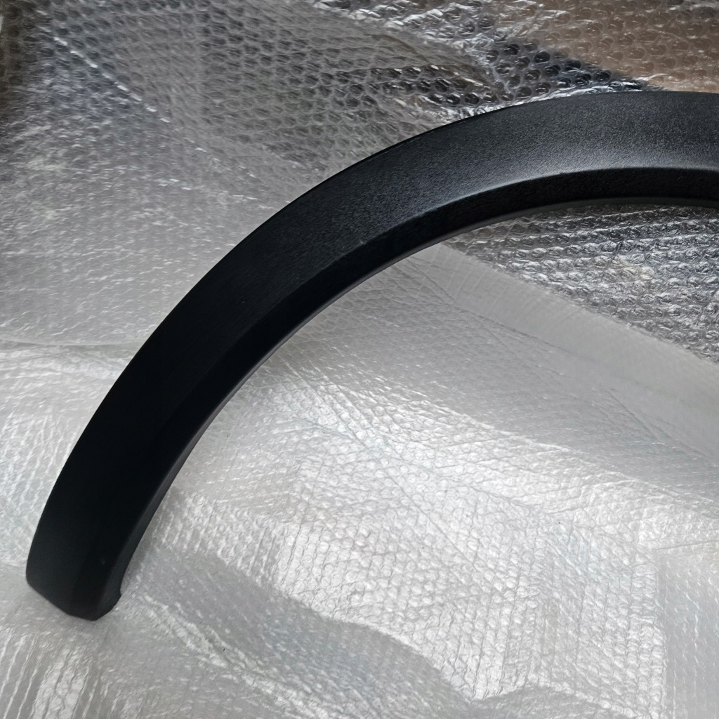 Купити Volvo s60 v60 cross country молдинг крила права передня перед 31448946