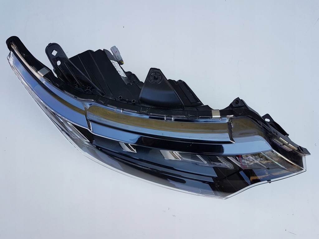 фото №11, Лампа права перед mitsubishi outlander 3 lift