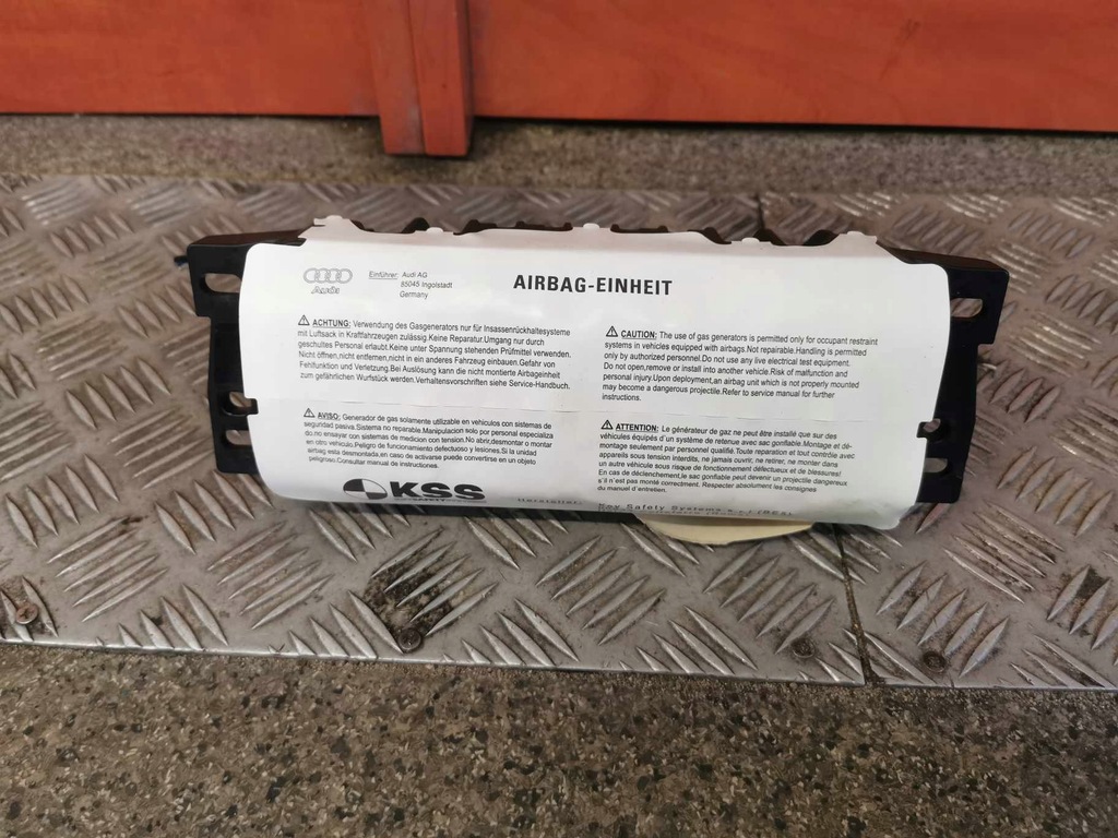 фото №1, Подушка водія подушка безпеки audi q5 8r0880204d