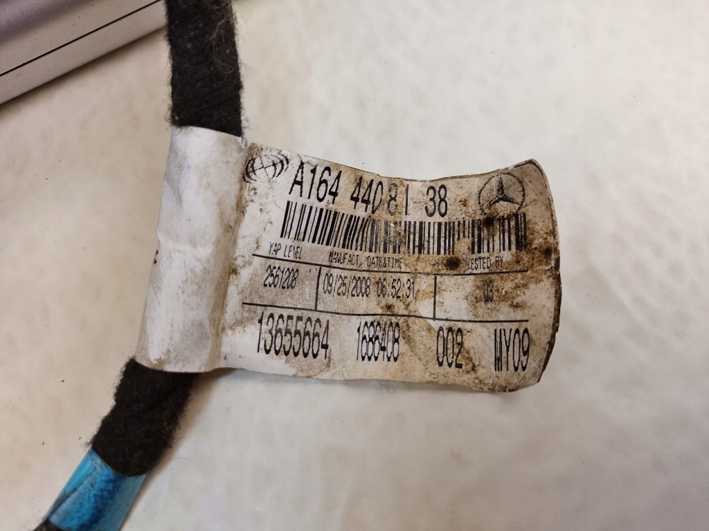 Mercedes ml w164 монитор мониторы w подголовник dvd pilot комплект Цена