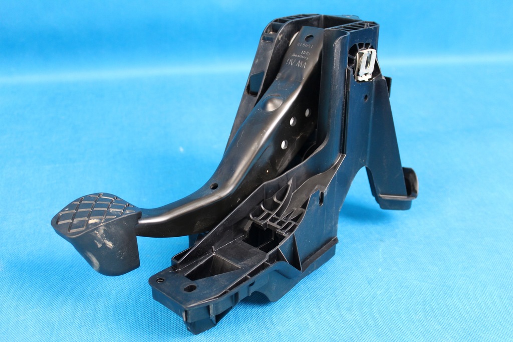 фото №1, Skoda karoq педаль тормоза 5q1721058dm eu 2018r