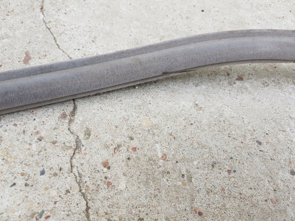 фото №6, Прокладка кузовна ніша двері ліва задня сіра bmw e38