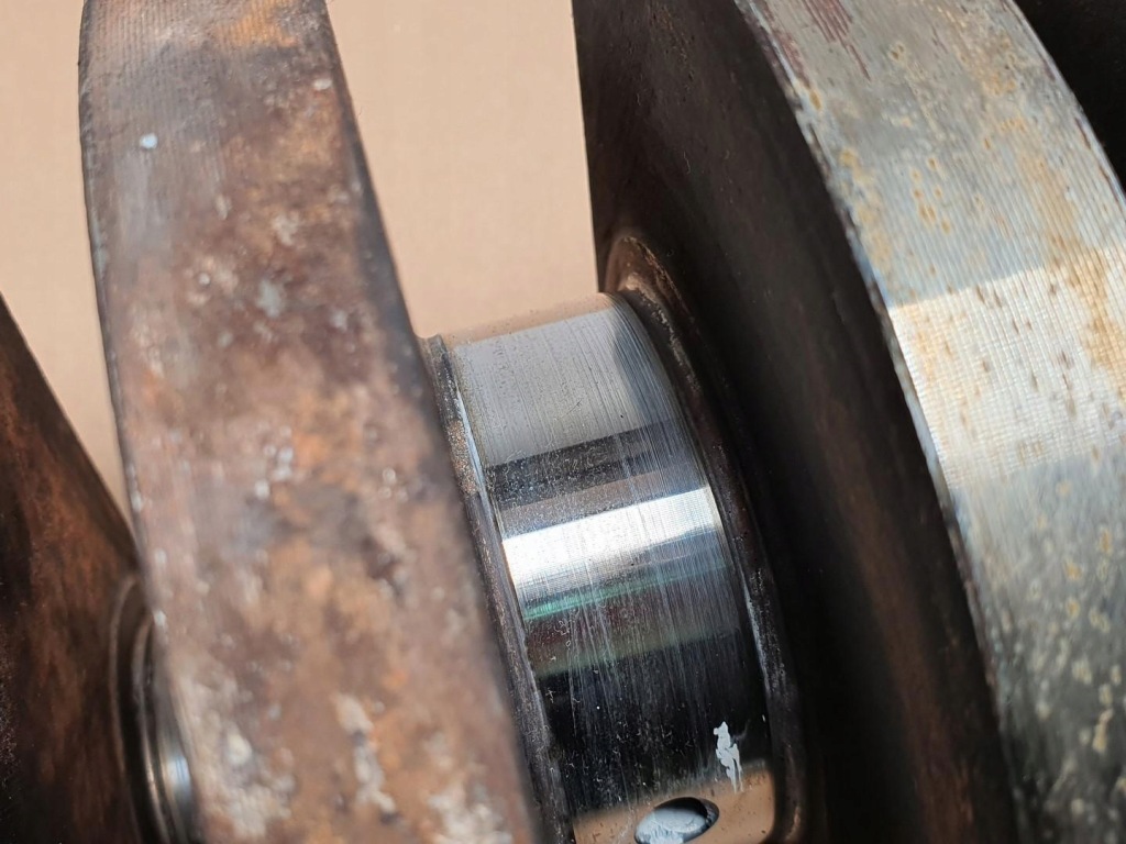 Wał колінчастий volvo 940 3.0 b63049 Зі Шроту