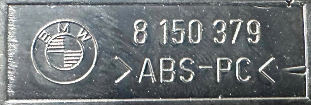 Купить Bmw 7 e38 накладка защита крышки багажника 8150379