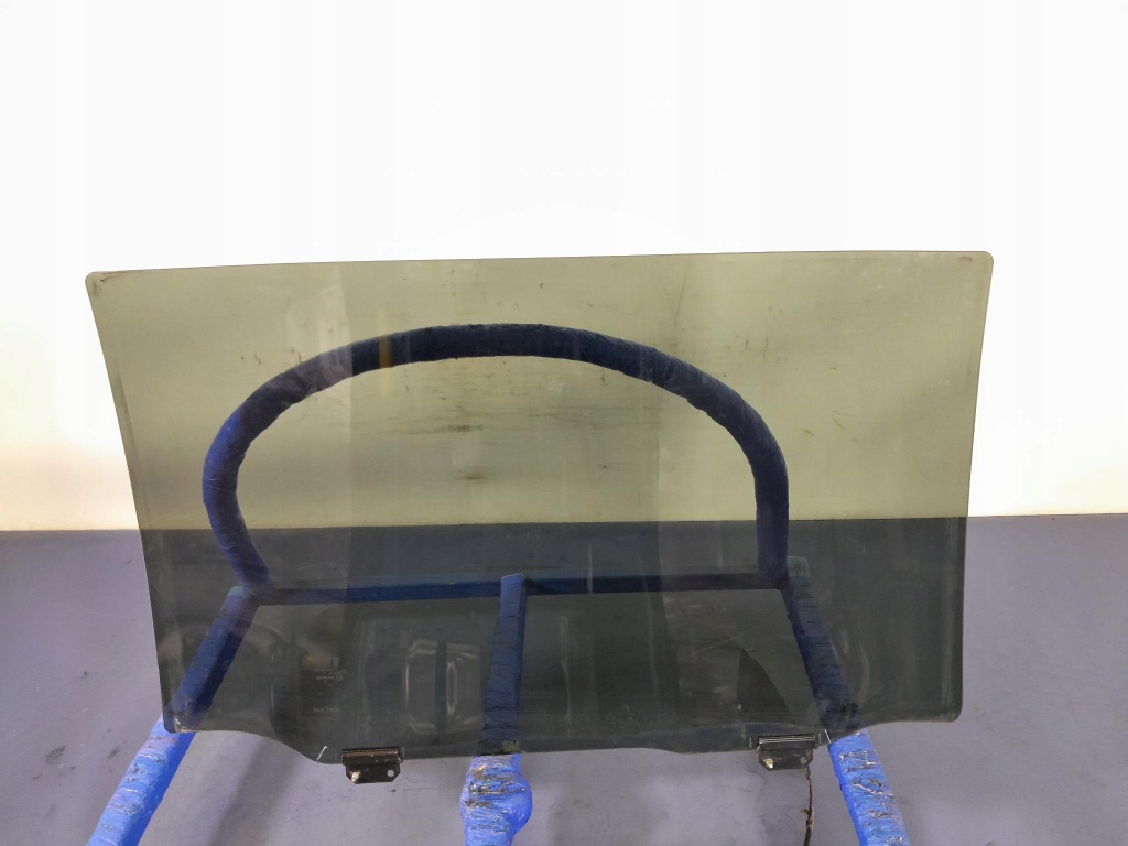 фото №3, Chrysler town country v стекло дверь задняя правая