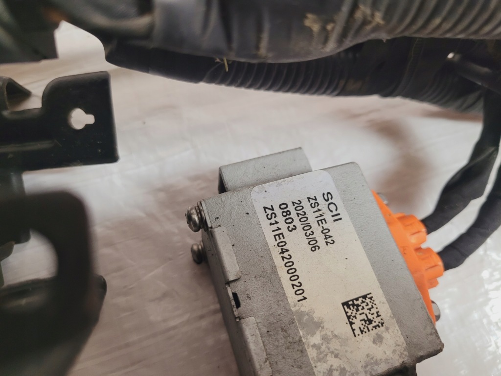 фото №7, Зарядний пристрій інвертор роз'єм заряджання mg zs ev eu