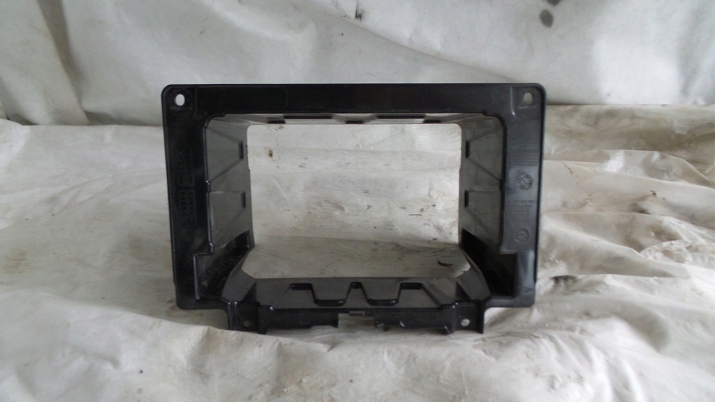 фото №1, Рамка радио mercedes vito w447 a4476890031 навигация