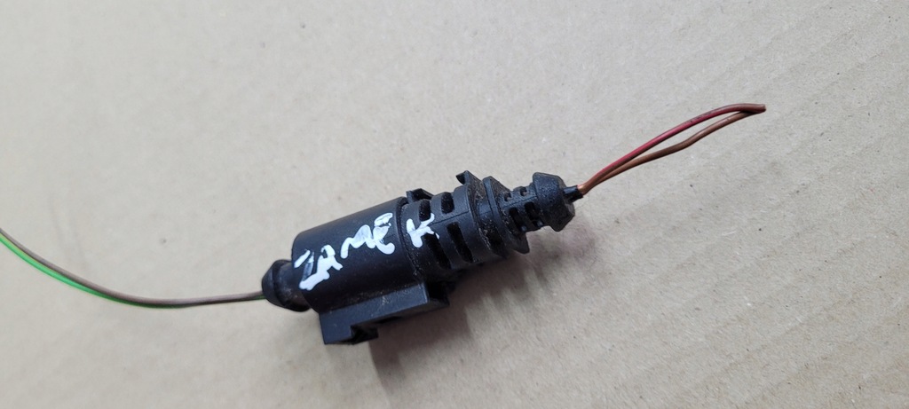 фото №7, A3 8v lift s3 штекер колодка замка 8p0973722 2pin