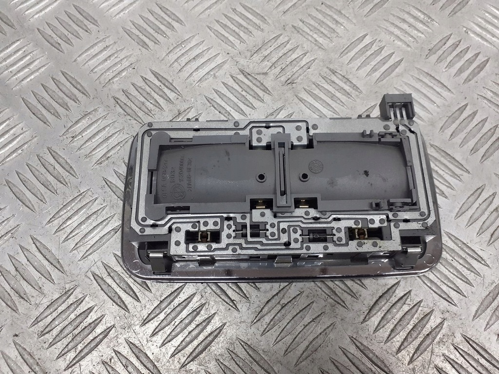 фото №3, Освещение кабины alfa romeo 147 1520400000