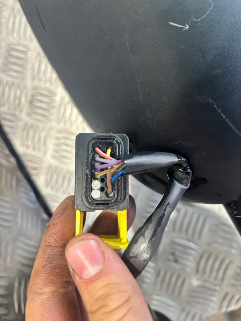 Daf xf левая зеркало наружное коплектная Цена