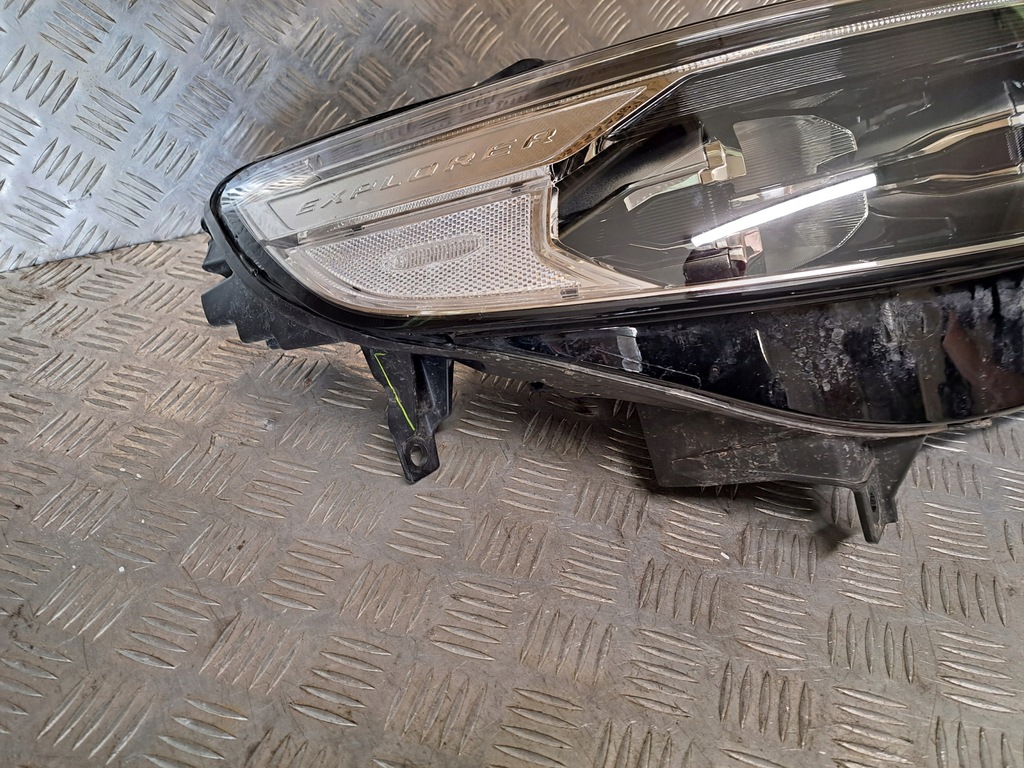 фото №5, Ford explorer 2022 r лампа права перед