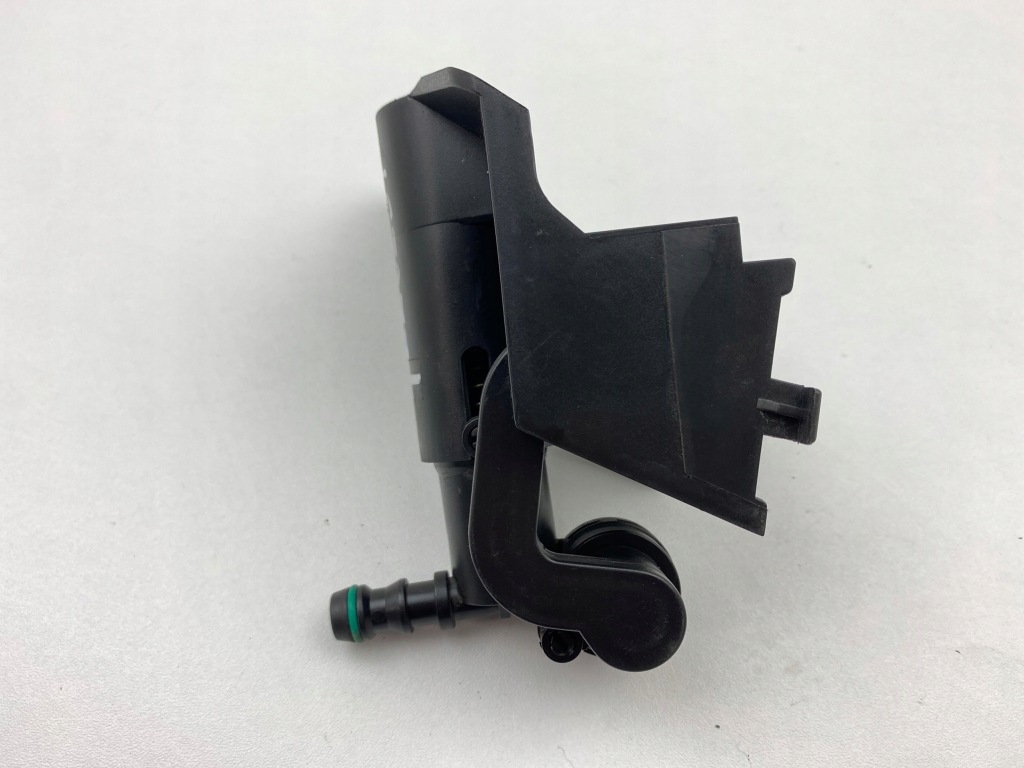 2008 toyota corolla e140 e150 насадка распылителя лампы передней 30828 Недорого