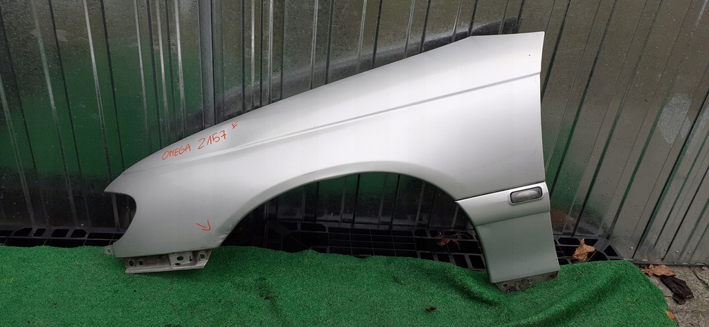 фото №1, Opel omega lf крыло z157 kpl правый