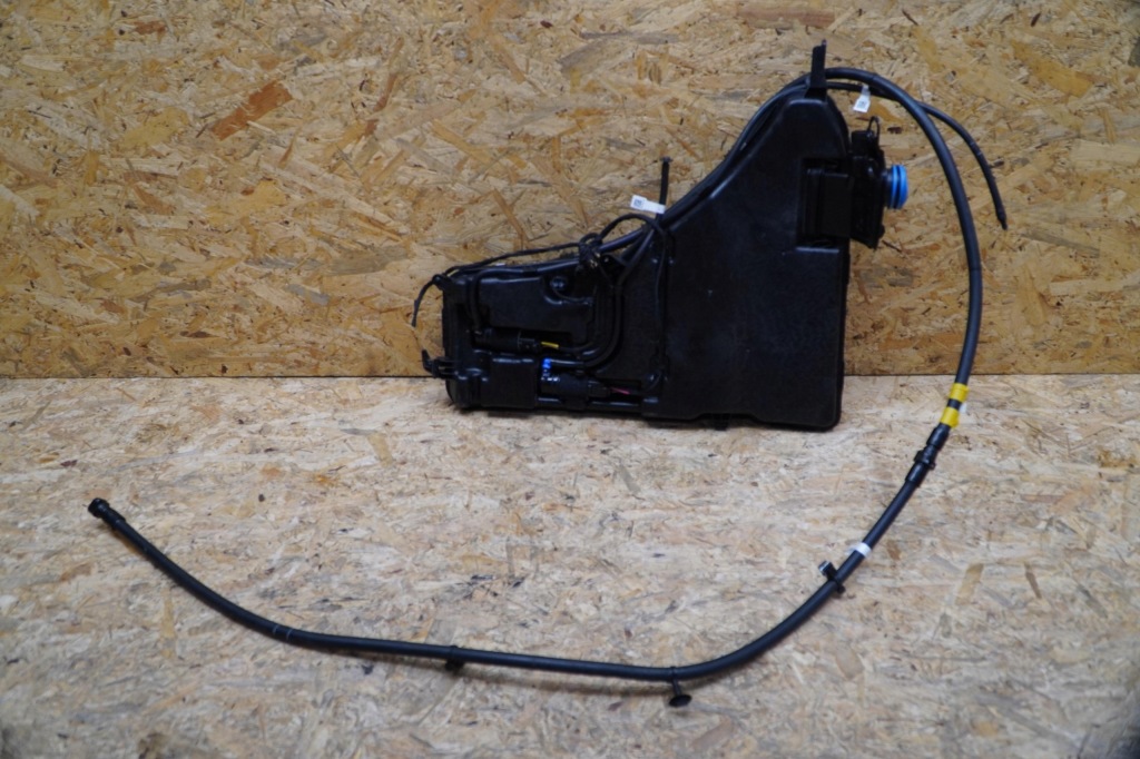 фото №11, Бачок омивача 7011096 помпа bmw 5 g60 12tyśkm оригінал 23-