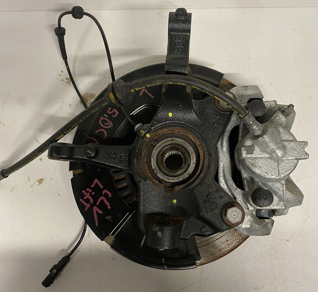 фото №1, Renault clio v 1.5 dci левая поворотный кулак ступица перед